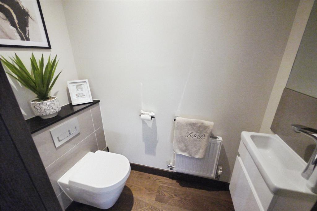 Cloakroom/WC