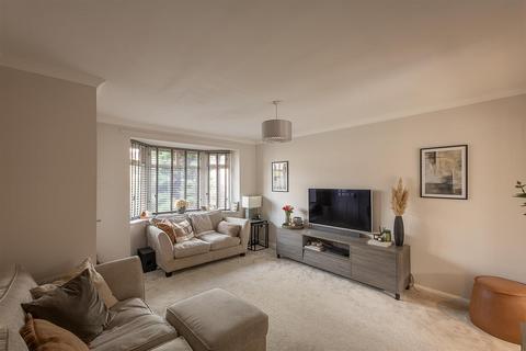 4 bedroom semi-detached house for sale, Broome Close, Fawdon, Newcastle upon Tyne