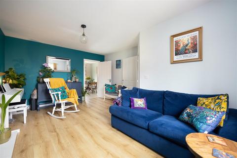 3 bedroom end of terrace house for sale, Mascroft Road, Trowbridge