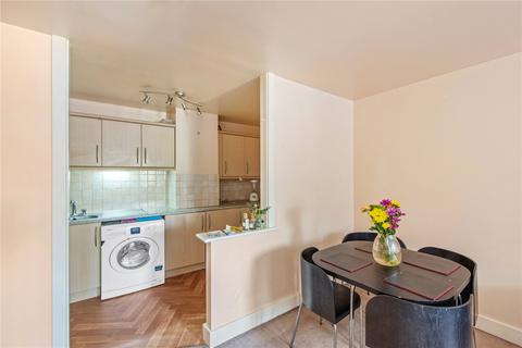 undefined, Commercial Road, London, E1