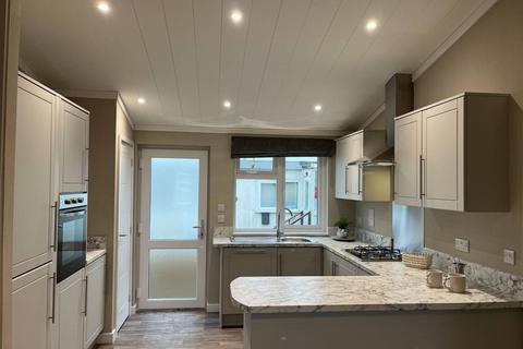 2 bedroom park home for sale, Allhallows  Rochester