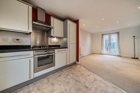 2 bedroom flat for sale, Sinclair Drive Basingstoke RG21 6AD