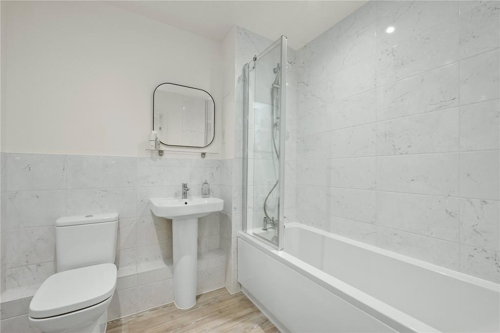 Main Bathroom