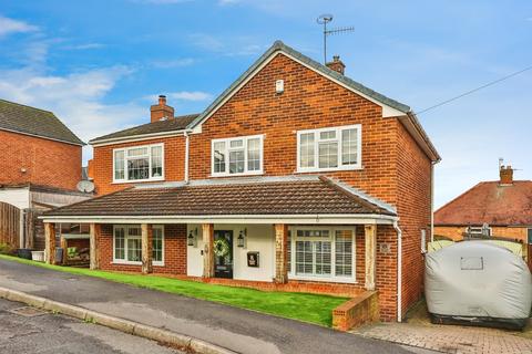 4 bedroom detached house for sale, Tennyson Street, Ilkeston