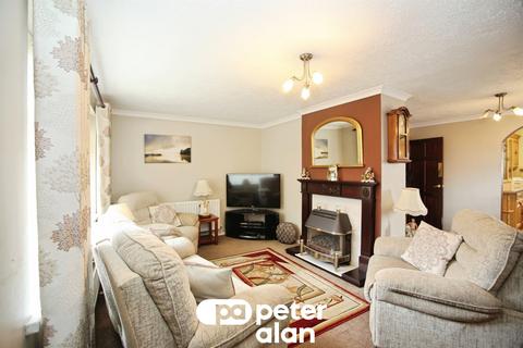 3 bedroom semi-detached house for sale, Springfield Court, Pontllanfraith, Blackwood