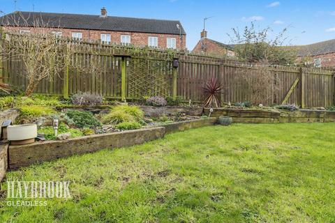 2 bedroom end of terrace house for sale, Bassledene Court, Sheffield