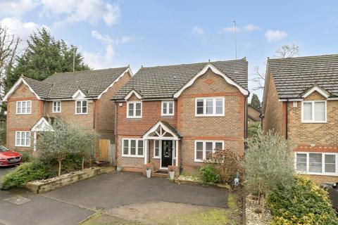 undefined, Parnell Gardens, Weybridge, KT13