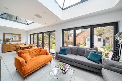 undefined, Parnell Gardens, Weybridge, KT13