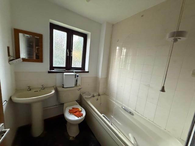 H T202603021054.jpg