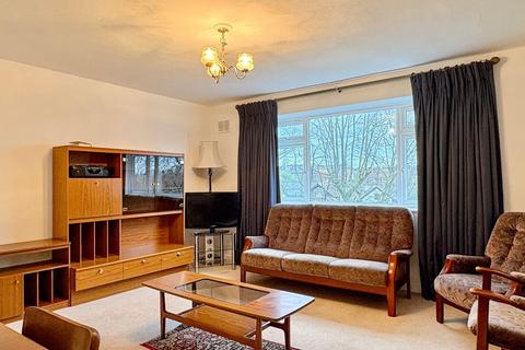 2 bedroom flat to rent, Shoot-Up Hill, London NW2