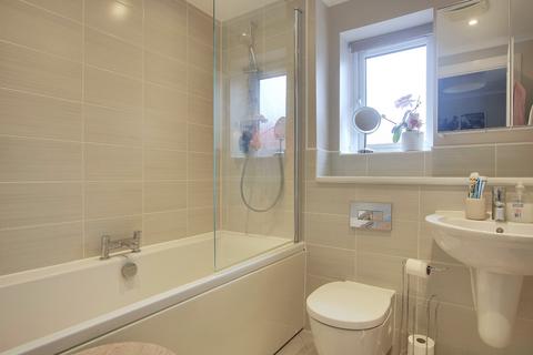 2 bedroom semi-detached house for sale, Romsey