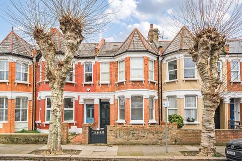 5 bedroom terraced house to rent, Langham Road London N15