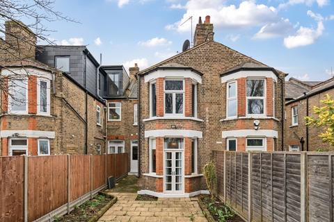 5 bedroom terraced house to rent, Langham Road London N15