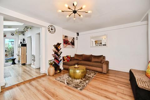 2 bedroom ground floor flat for sale, Franklin Road, Brighton