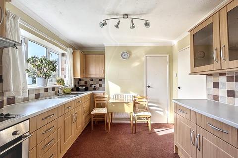 3 bedroom semi-detached house for sale, Stocks Meadow, Ninfield, Battle, TN33