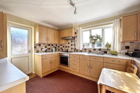3 bedroom semi-detached house for sale, Stocks Meadow, Ninfield, Battle, TN33
