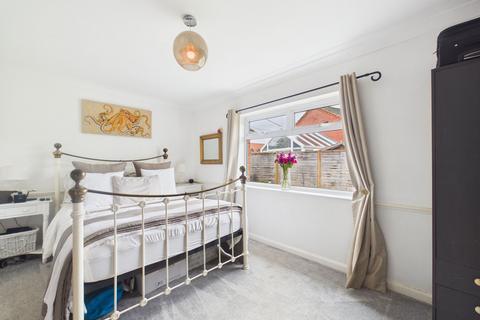 3 bedroom detached bungalow for sale, Edenham Road, Hanthorpe, PE10