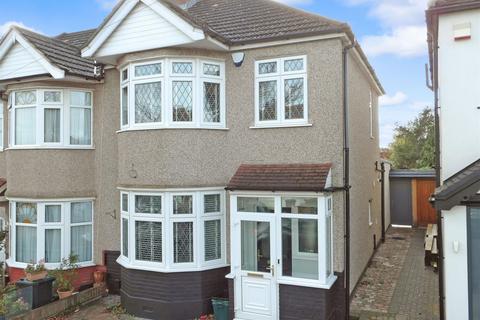 Hawthorn Road, Buckhurst Hill, IG9