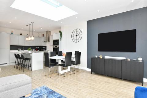 undefined, Hawthorn Road, Buckhurst Hill, IG9