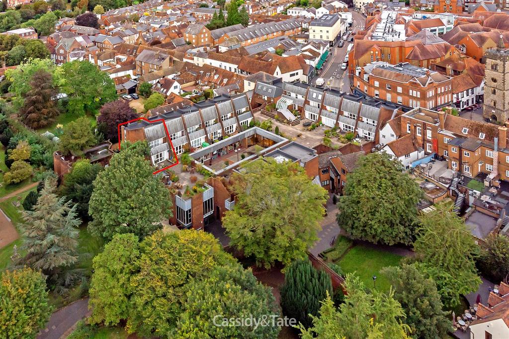 12 Heritage Close-2.jpg