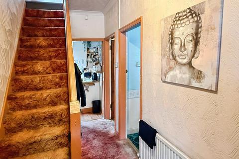 3 bedroom semi-detached house for sale, kew drive, Wigston, Leicester, LE18