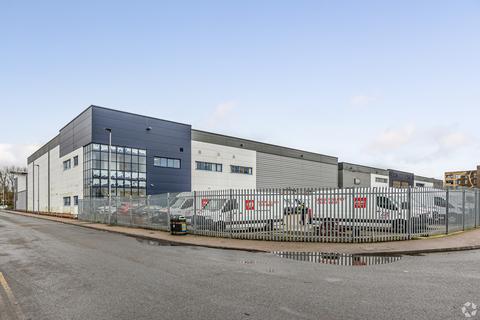 Warehouse to rent - Jubilee Av London E4 9JG