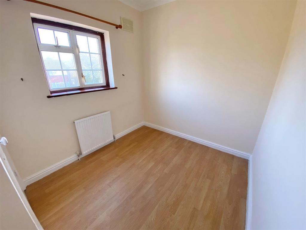 Bedroom 3.jpg