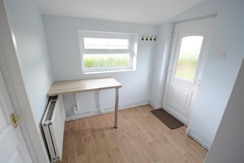 2 bedroom semi-detached house to rent, Balne Hall Road, Balne