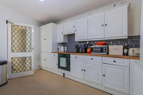 5 bedroom terraced house for sale, Arcot Street, Penarth CF64