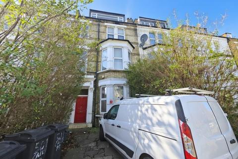 1 bedroom flat to rent, Caledonian Road, Islington, N7