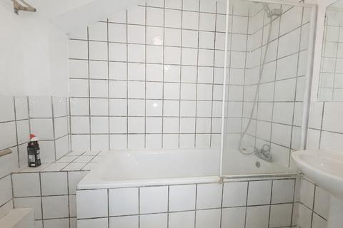 1 bedroom flat to rent, Caledonian Road, Islington, N7