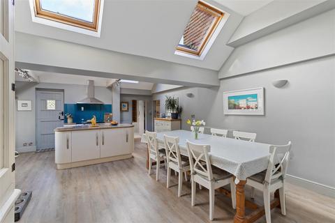 4 bedroom semi-detached house for sale, West Lodge, Bordean, Petersfield