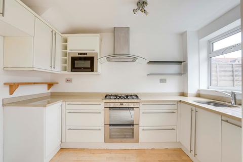 3 bedroom terraced house for sale, Apple Walk, Nottingham NG3