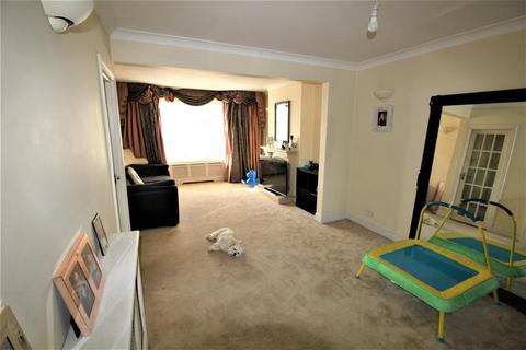 4 bedroom semi-detached house to rent, Farm Road, Edgware, Greater London, HA8