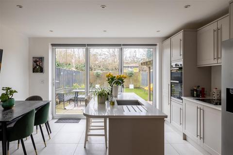 undefined, Holmesdale Road, Reigate