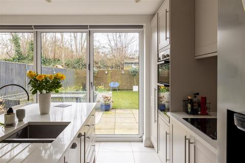 undefined, Holmesdale Road, Reigate