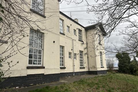 1 bedroom flat for sale, Flat 1, Dell House, 87 The Dell, Birkenhead, Cheshire CH42 1PW