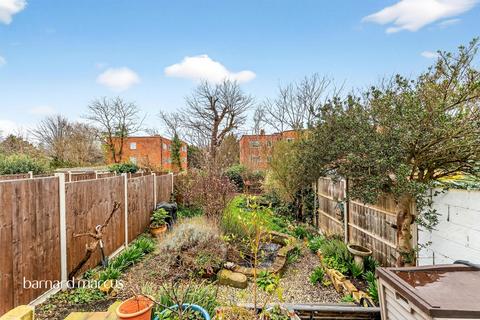 4 bedroom terraced house for sale, Vermont Road, Sutton