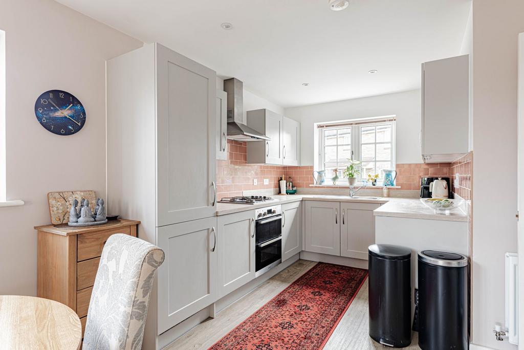 Kitchen/Dining Room (4)
