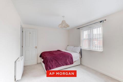 2 bedroom apartment to rent, Dickens Heath Road, Solihull B90