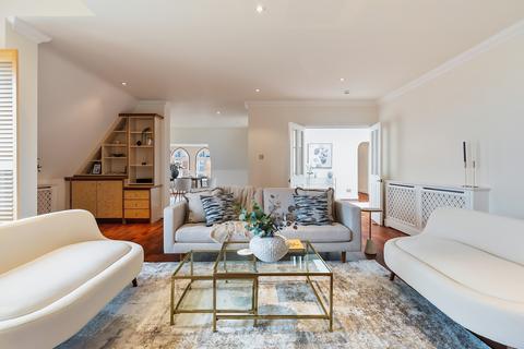 3 bedroom apartment for sale, Gillespie House, Holloway Drive, Virginia Water, GU25