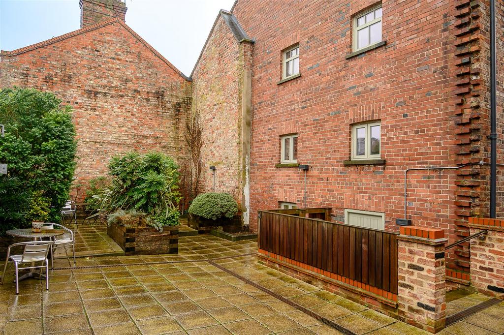 Communal courtyard