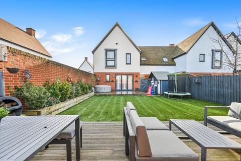 4 bedroom link detached house for sale, Lees Close, Thaxted, Dunmow