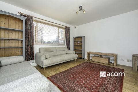 2 bedroom flat to rent, Hillside Court, Strood, ME2