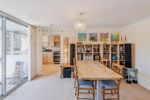 3 bedroom apartment for sale, Trinity Way, Minehead