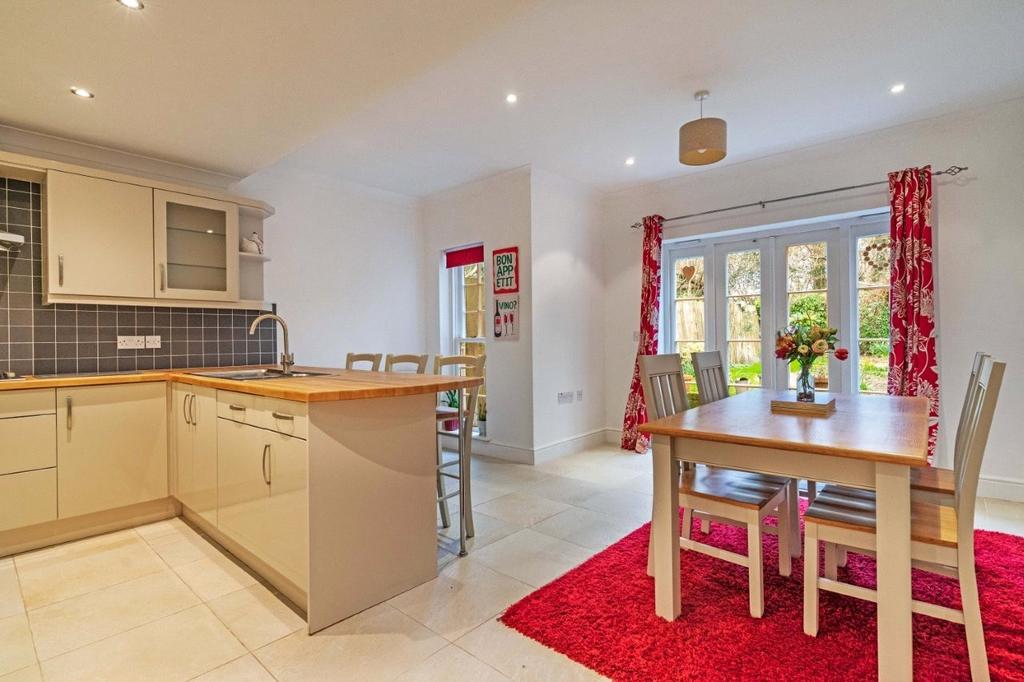 Kitchen/Dining Rm