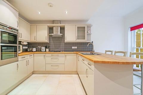 4 bedroom terraced house for sale, Rock Robin Row, Station Hill, Wadhurst, East Sussex, TN5