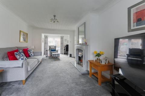 3 bedroom terraced house for sale, Shearwater Avenue, Longbenton, NE12