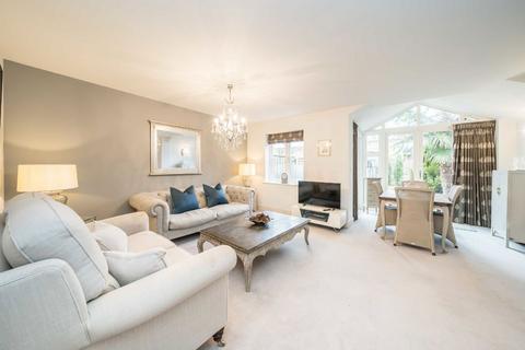 2 bedroom terraced house for sale, Holly Close, Sunbury-On-Thames TW16