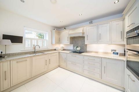 2 bedroom terraced house for sale, Holly Close, Sunbury-On-Thames TW16
